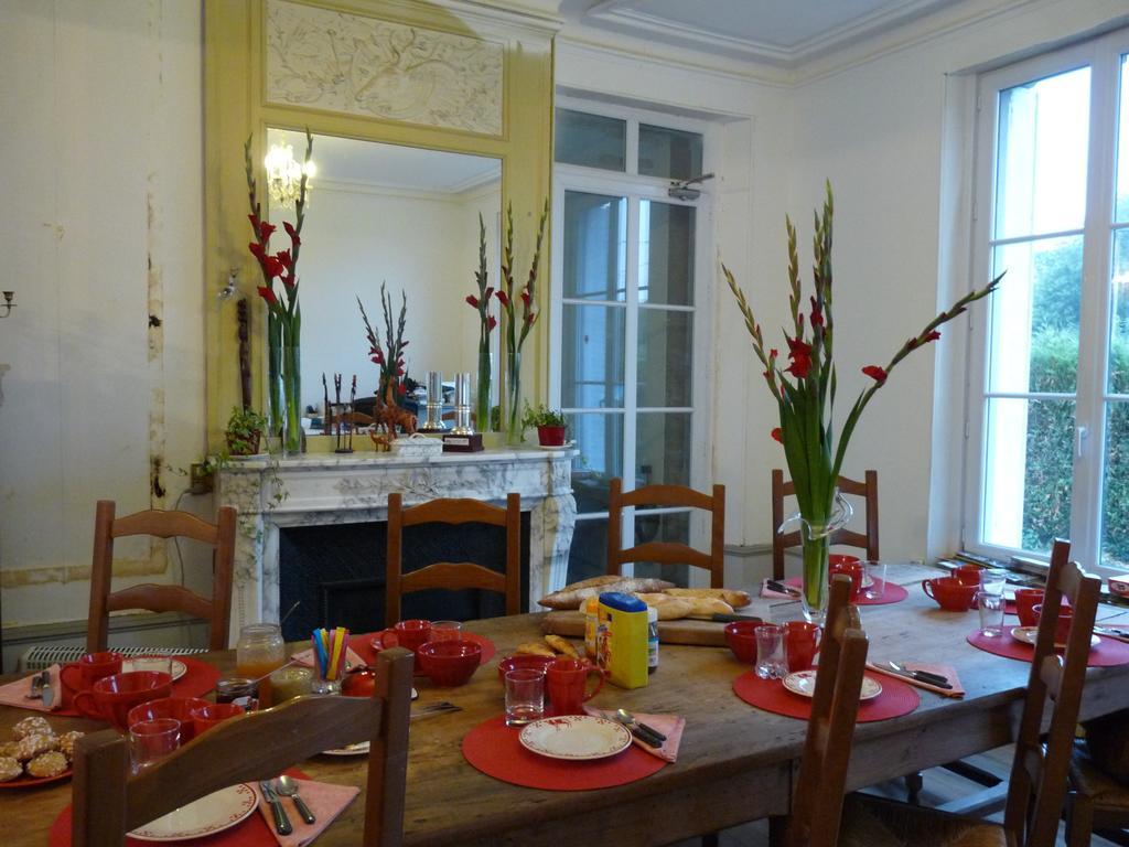 Bed and Breakfast Le Betrot Estissac Exteriér fotografie